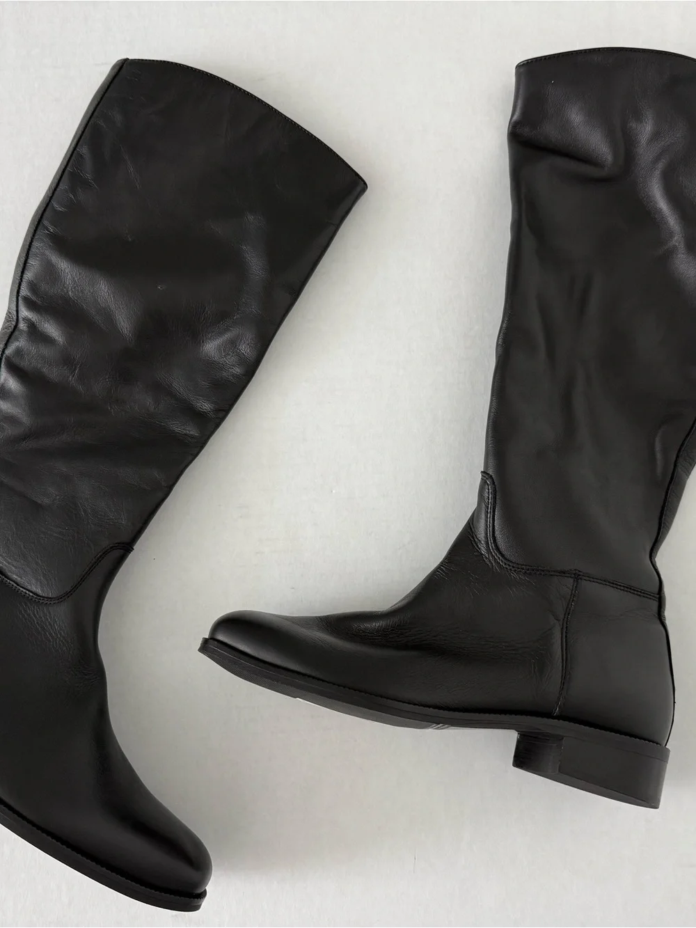 La CANADIENNE Black Knee-High Leather Boots Size 10